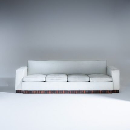 CANAPÉ EN CUIR. JACQUES ADNET. 1930s