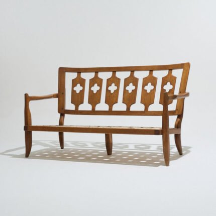 CANAPÉ JOSÉ EN CHÊNE. GUILLERME ET CHAMBRON. 1950s