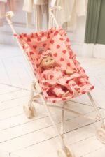 Accessoire poupon - Ensemble Lili cœur bonton + minikane – Image 3