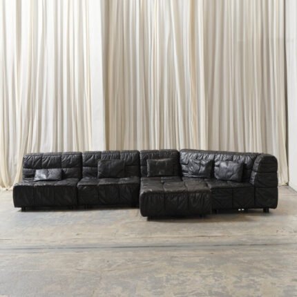 CANAPÉ MODULABLE CASTELL EN CUIR. HANS HOPFER. 1980s