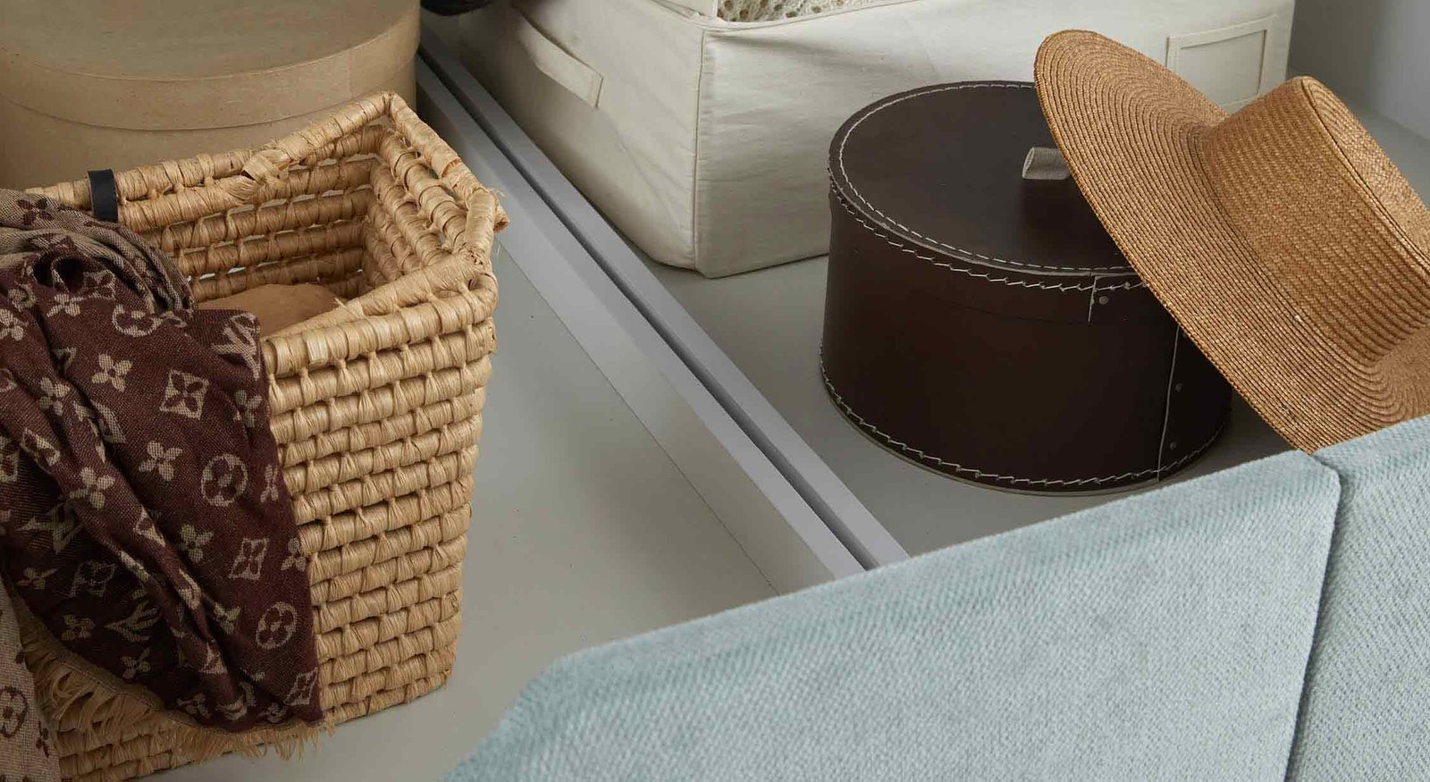 SMOECRINSX-Photo-packshot-Lit-coffre-ECRIN-7 Lit coffre ECRIN RN Vert amande – Image 1