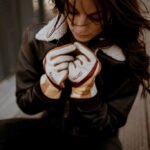 GANTS MOTO CUIR Wildust Sisters. 70'S STRIPE. BLANC – Image 3