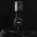 Le Piston . COLLAB  CHROME X HEROES - support de casque – Image 2
